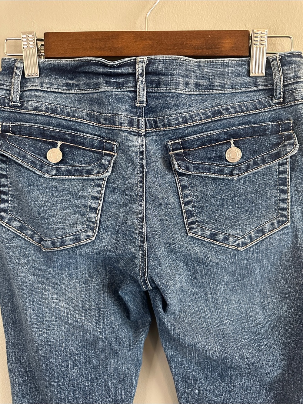 RSQ Girls Size 14 Distressed Flare Jeans Medium Wash Y2K Stretch Denim - Picture 9 of 9